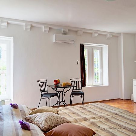 White House Apartments Korčula Rom bilde